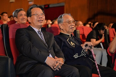 Cuộc đời, sự nghiệp GS. Trần Văn Khê qua hồi ức của con trai (I)