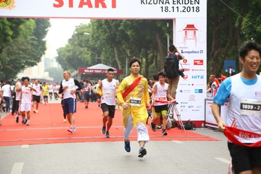 Kizuna Ekiden 2018 - Chạy vì an toàn giao thông