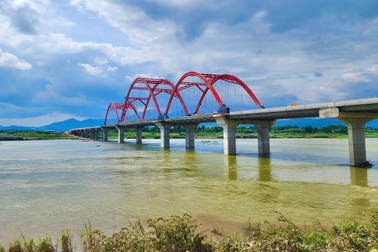 Cầu 850 tỷ đồng sắp hoàn thành bất ngờ gặp "trục trặc" vì cái tên