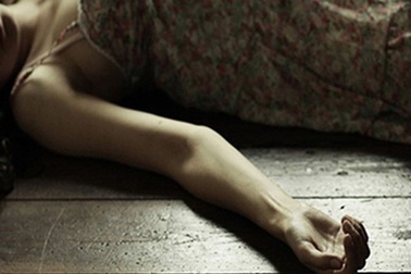 Một phụ nữ chết ở trụ sở công an với nhiều vết đâm