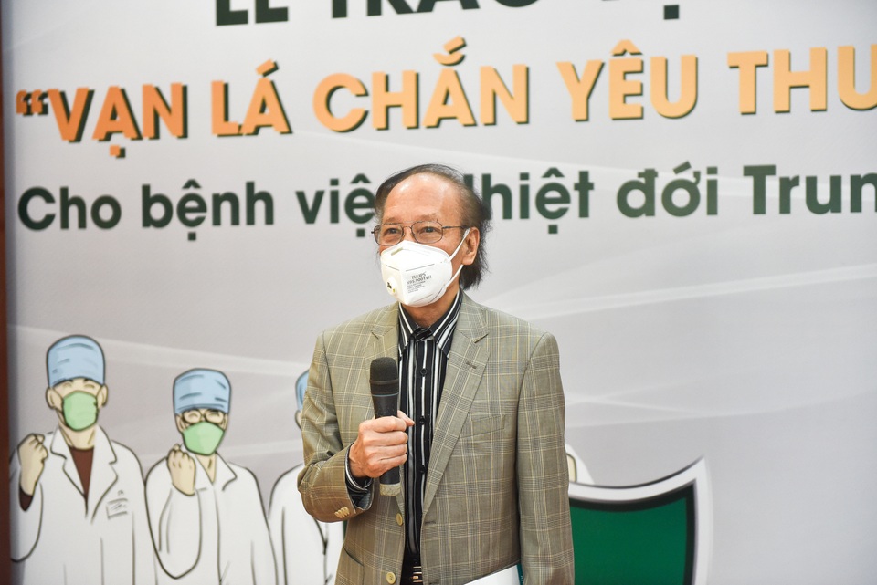 Bạn đọc Dân trí tiếp tục ủng hộ tuyến đầu chống dịch hơn 1,7 tỉ đồng - 1 Bạn đọc Dân trí tiếp tục ủng hộ tuyến đầu chống dịch hơn 1,7 tỉ đồng - 1