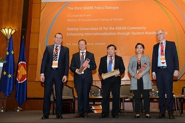 Việt Nam gấp rút xây dựng khung trình độ quốc gia