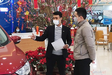 Mua ô tô đi Tết: Có nên "tậu" xe ngay từ bây giờ?