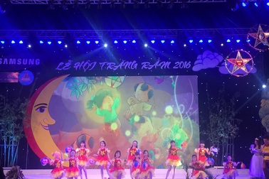 Tưng bừng lễ hội trăng rằm cho các em thiếu nhi Bắc Ninh