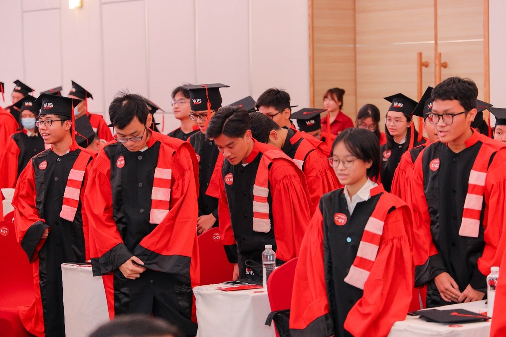 VUS vinh danh 88 học viên đạt IELTS trên 7.0 - 4 VUS vinh danh 88 học viên đạt IELTS trên 7.0 - 4