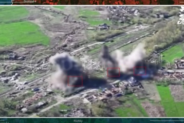 Ukraine tìm "điểm mù" trên phòng tuyến Nga để tái xuất mặt trận Kursk