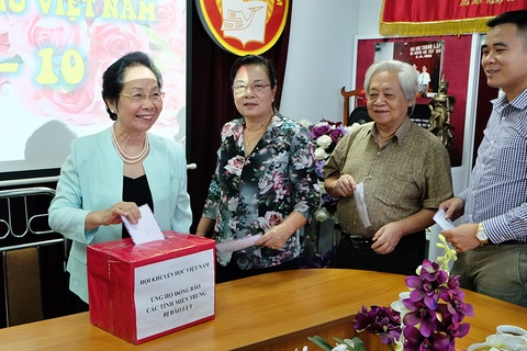 Hội Khuyến học Việt Nam phát động ủng hộ đồng bào miền Trung bị lũ lụt