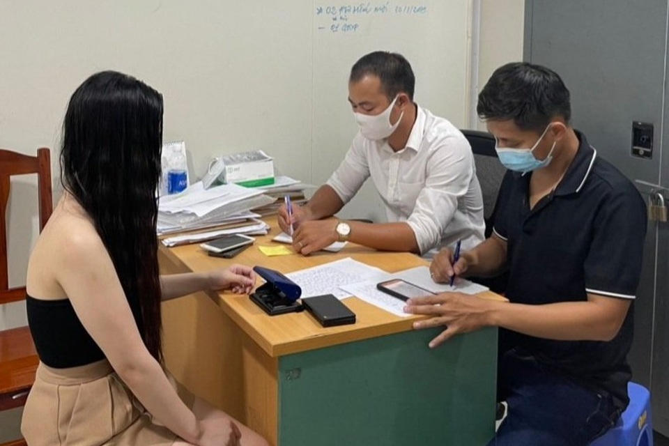 Phát hiện 16 du khách Hải Phòng chơi ma túy trong khách sạn ở Phú Quốc - 2 Phát hiện 16 du khách Hải Phòng chơi ma túy trong khách sạn ở Phú Quốc - 2