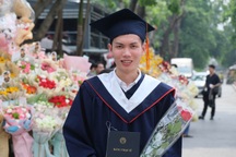 Thủ khoa kép Trường ĐH Y dược: Chọn ngành ung thư như giải bài toán khó