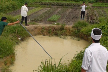 3 học sinh tử vong dưới hố nước tưới rau