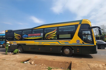 Tạm giữ tài xế xe khách lấn làn, khiến bé gái 3 tuổi tử vong