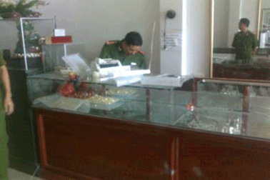 Hung thủ phá hệ thống camera trước khi giết hại gia đình tiệm vàng