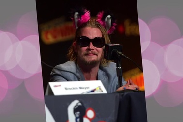 Ngoài 30 tuổi, Macaulay Culkin già nua và bệ rạc