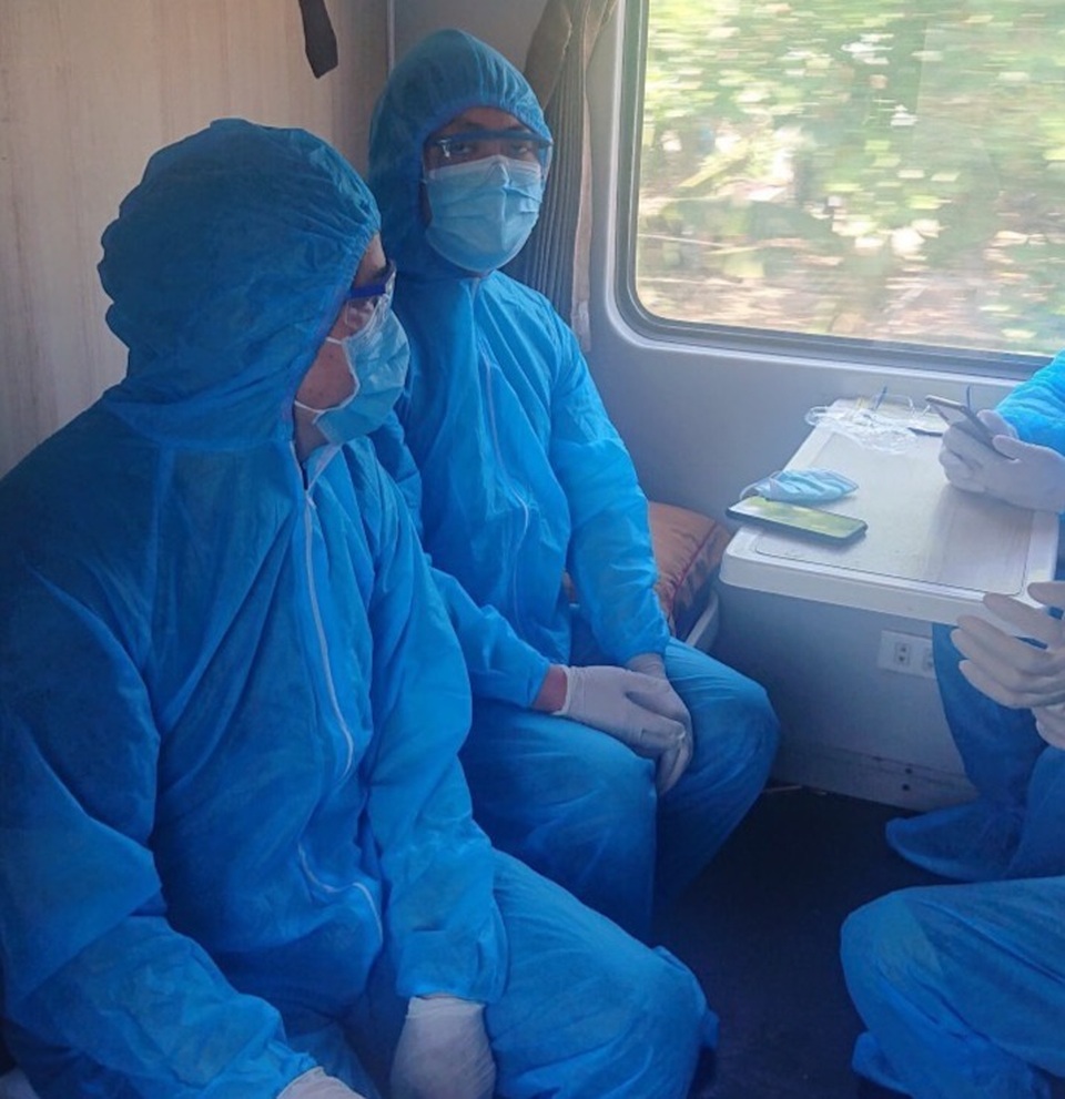 Gần 80 khách Trung Quốc nhập cảnh Việt Nam, đi tàu hỏa đến Quảng Ngãi - 1 Gần 80 khách Trung Quốc nhập cảnh Việt Nam, đi tàu hỏa đến Quảng Ngãi - 1