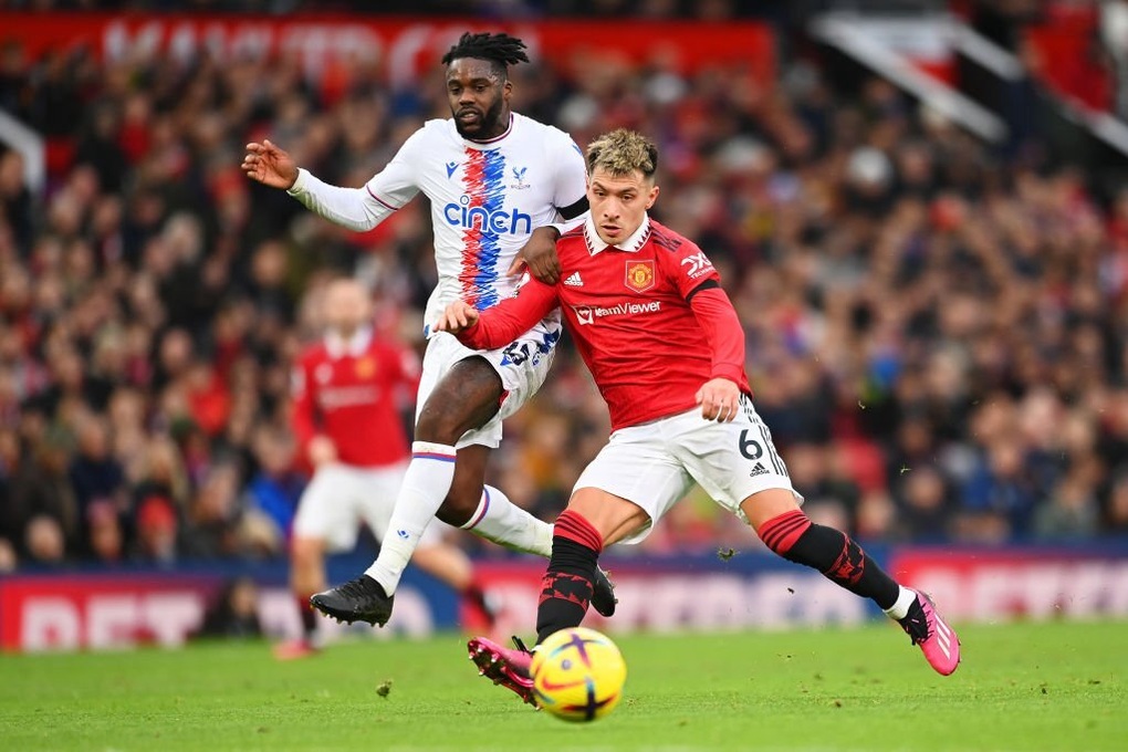 Casemiro bị đuổi, Man Utd vất vả giành 3 điểm trước Crystal Palace - 2 Casemiro bị đuổi, Man Utd vất vả giành 3 điểm trước Crystal Palace - 2