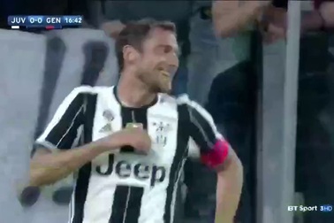 Chiến thắng của Juventus trước Genoa