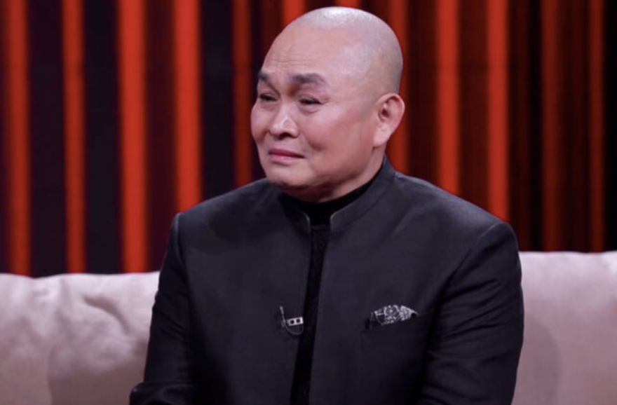 Xuân Hinh: Tuổi thơ cay đắng đẫm nước mắt, xế chiều không ngại nhảy tới nóc - 2