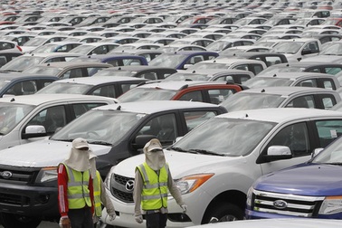 Hàng nghìn xe giá rẻ Thái Lan, Indonesia, Ấn Độ "đổ bộ" về Việt Nam