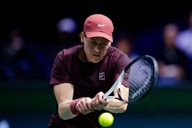Sinner đối đầu đương kim vô địch Zverev tại bán kết Paris Masters