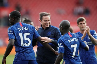 Chelsea cho phép Kante nghỉ hết cả mùa giải nếu vẫn sợ Covid-19