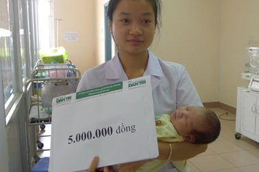 Quỹ Nhân Ái hỗ trợ 5 triệu đồng đến bé Hữu Danh