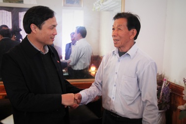 Bí thư Tỉnh ủy thăm hỏi các gia đình chính sách dịp Tết Nguyên đán