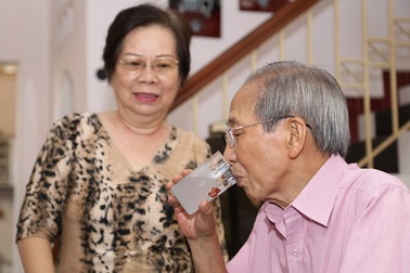 Điều ít biết về người vợ từng là một vũ công nổi tiếng của nhạc sĩ Nguyễn Ánh 9