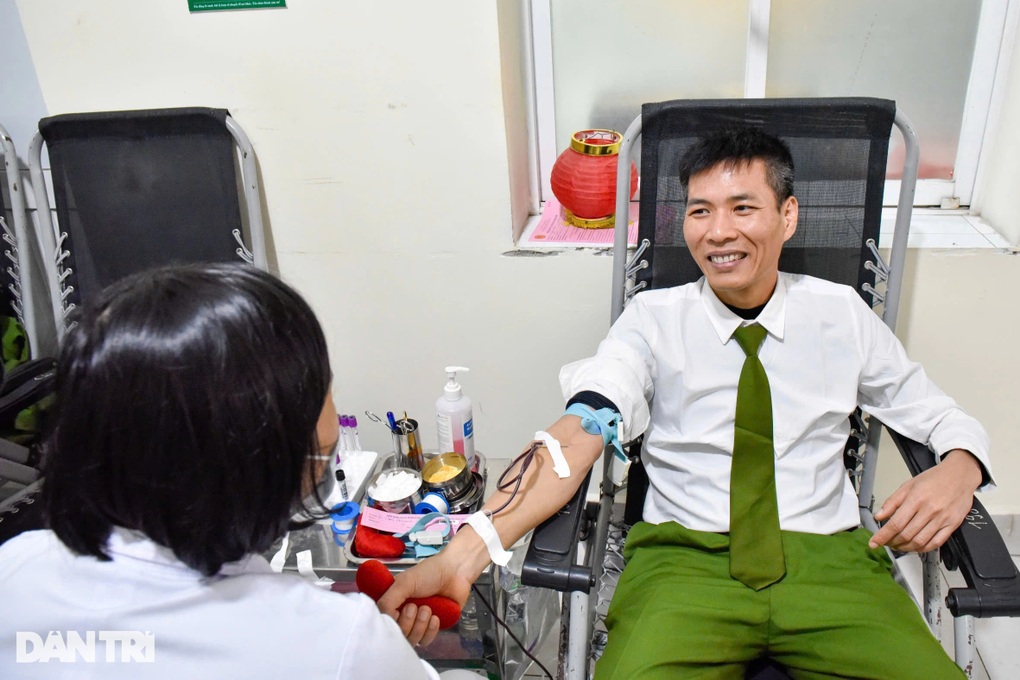 Truyền máu mang ý nghĩa sống còn với nhiều ca cấp cứu - 3 Truyền máu mang ý nghĩa sống còn với nhiều ca cấp cứu - 3