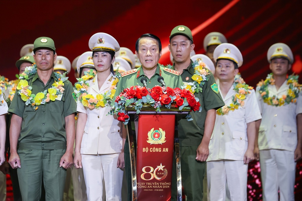 Phó Cục trưởng C03 và những câu hỏi khi điều tra đại án tham nhũng - 2 Phó Cục trưởng C03 và những câu hỏi khi điều tra đại án tham nhũng - 2