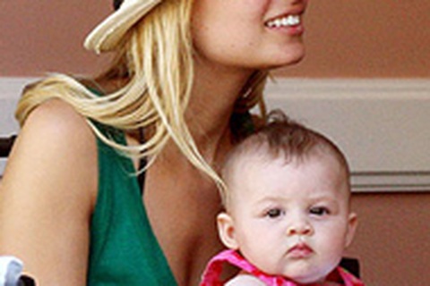 Nicole Richie: “Tôi làm tất cả vì con”