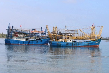 10 tàu cá "mất tích" từ 6 giờ trên biển bị phạt hơn 267 triệu đồng
