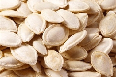 Thu hồi hạt bí đỏ gây ngộ độc