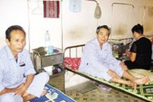 Người ăn tiết canh, sán "ăn" não 