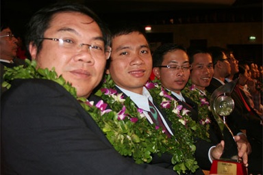 “Thót tim” lần nữa khi nhận được giải thưởng cao nhất!