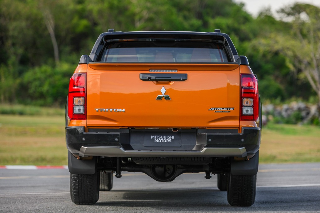 Mitsubishi Triton 2024 gia tăng kích thước và công nghệ để đấu Ranger - 9 Mitsubishi Triton 2024 gia tăng kích thước và công nghệ để đấu Ranger - 9