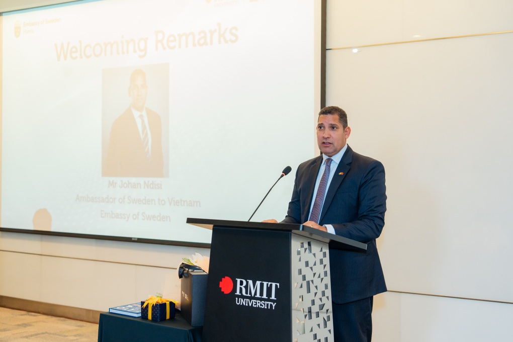 Đại học RMIT Việt Nam tổ chức Triển lãm và Đối thoại về giải thưởng Nobel 2025 - 2 Đại học RMIT Việt Nam tổ chức Triển lãm và Đối thoại về giải thưởng Nobel 2025 - 2