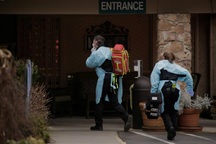 Như “lửa bén vào cỏ khô”: Mỹ ghi nhận loạt “ổ dịch” tại các nhà dưỡng lão