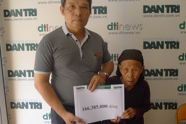 Hơn 166 triệu đồng đến với mẹ già 80 tuổi nuôi đàn con tâm thần và 3 cháu mồ côi