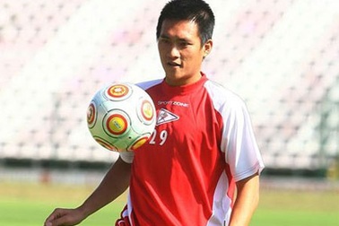 Công Vinh “khai hỏa” cho Leixoes