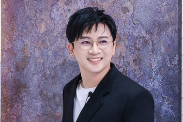 Sự trở lại rực rỡ của "Ngũ A Ca" Tô Hữu Bằng sau 3 năm "ở ẩn"