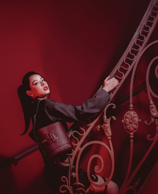 Chi Pu diện đồ Gucci lên tạp chí Ý, liệu có thành "Bạn thân thương hiệu"? - 4