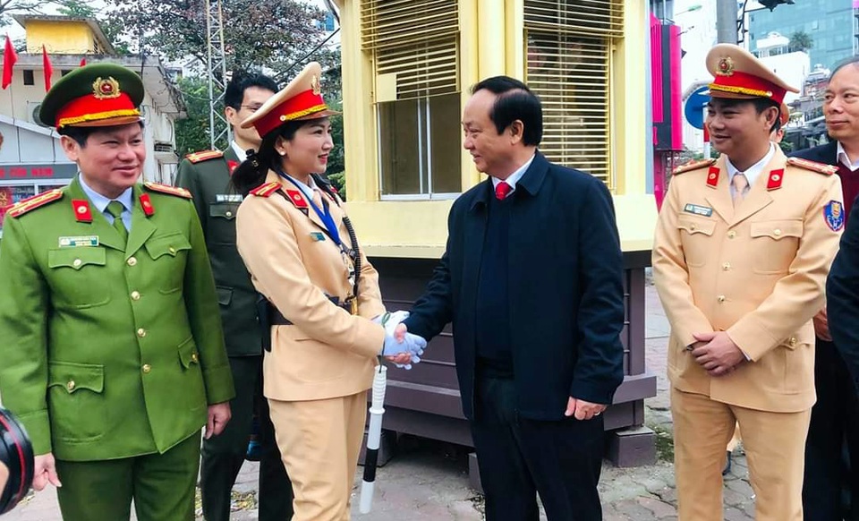 Hà Nội ra quân đảm bảo trật tự an toàn giao thông năm 2020 - 3 Hà Nội ra quân đảm bảo trật tự an toàn giao thông năm 2020 - 3