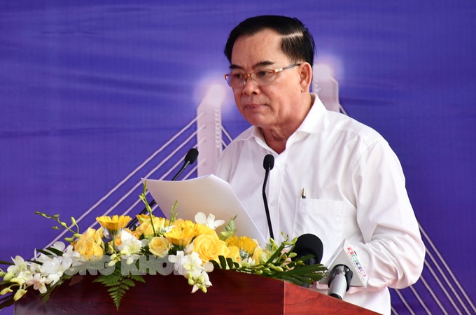 Chủ tịch UBND tỉnh Bến Tre Trần Ngọc Tam phát biểu tại buổi lễ.