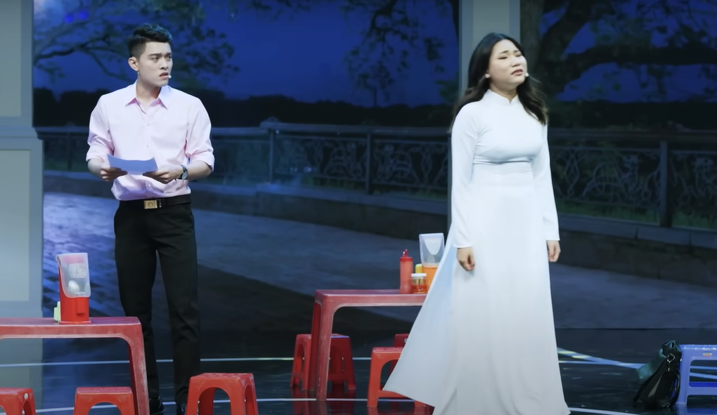 Vở cải lương chứa ca từ nhạy cảm, bị cho dung tục: Nhà sản xuất nói gì? - 2 Vở cải lương chứa ca từ nhạy cảm, bị cho dung tục: Nhà sản xuất nói gì? - 2