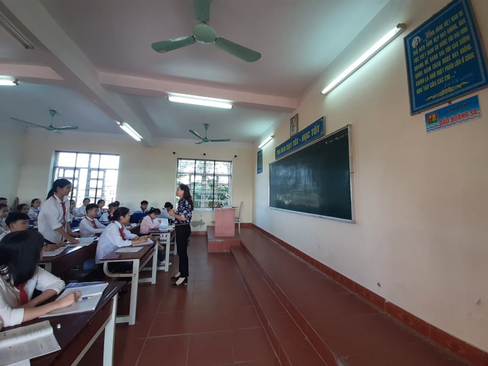 Ngôi trường đặt tên 16 lớp học theo các đảo ở Trường Sa, Hoàng Sa - 2 Ngôi trường đặt tên 16 lớp học theo các đảo ở Trường Sa, Hoàng Sa - 2