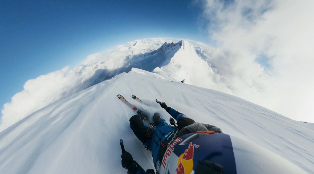 16 tiếng vượt vùng tử thần, chàng trai Ba Lan lập kỳ tích ở đỉnh Everest - 2 16 tiếng vượt vùng tử thần, chàng trai Ba Lan lập kỳ tích ở đỉnh Everest - 2