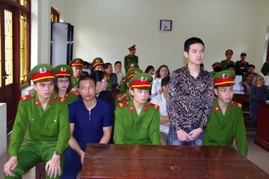 Hòa giải không thành, nam thanh niên 17 tuổi rút dao đâm chết người