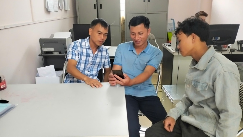 Lai Châu đột phá toàn diện, nâng tầm vị thế trong kỷ nguyên số - 2 Lai Châu đột phá toàn diện, nâng tầm vị thế trong kỷ nguyên số - 2