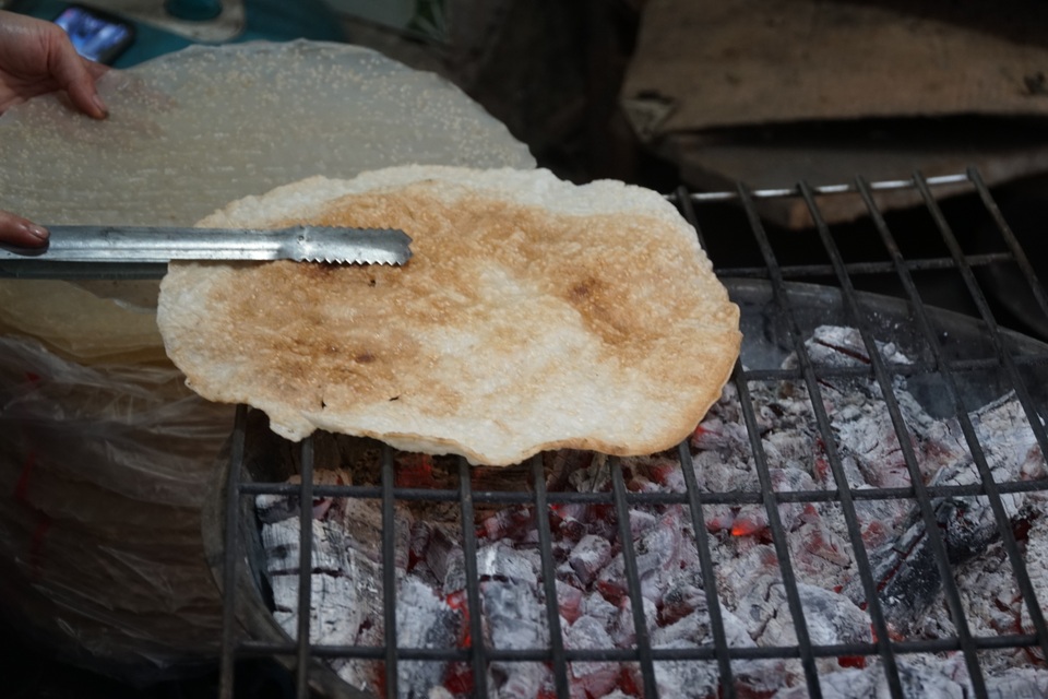 Chủ hàng tuyển thêm người, thu tiền triệu từ dịp Tết Đoan Ngọ - 8 Chủ hàng tuyển thêm người, thu tiền triệu từ dịp Tết Đoan Ngọ - 8