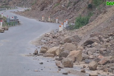 Ám ảnh con đường cứ mưa là sạt lở kinh hoàng